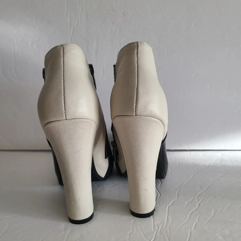 Shoemint Nancy leather booties women's sz.7.5